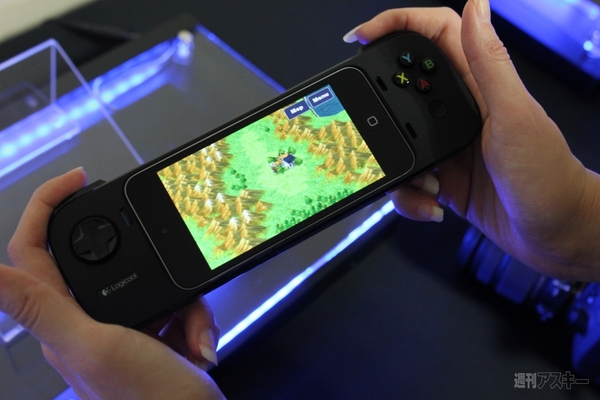 iOS7対応バッテリー搭載ゲームコントローラー『G550』を体験