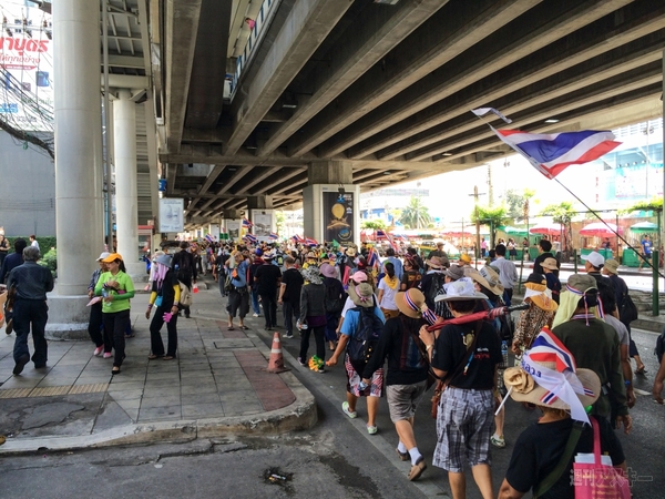 SIMフリースマホと香港〜シンガポール縦断バスの旅4