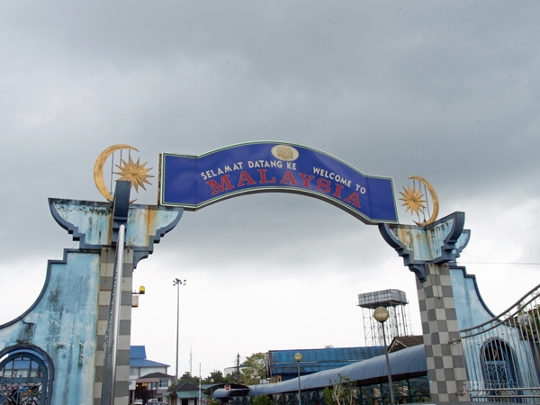 SIMフリースマホと香港〜シンガポール縦断バスの旅4