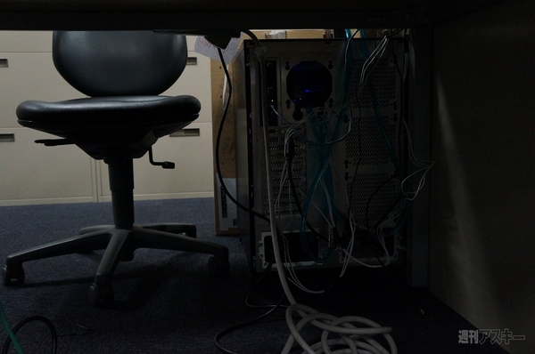 72万円もかけた水冷PCを590円の雑誌付録でデコった顛末