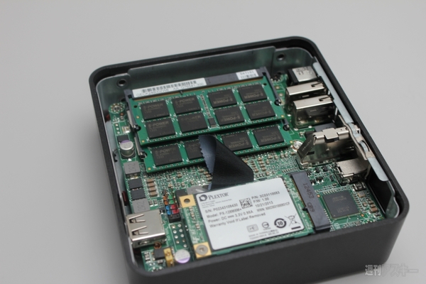 メモリーは16GBと奮発しました