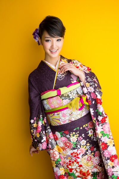 961号表紙の人・剛力彩芽