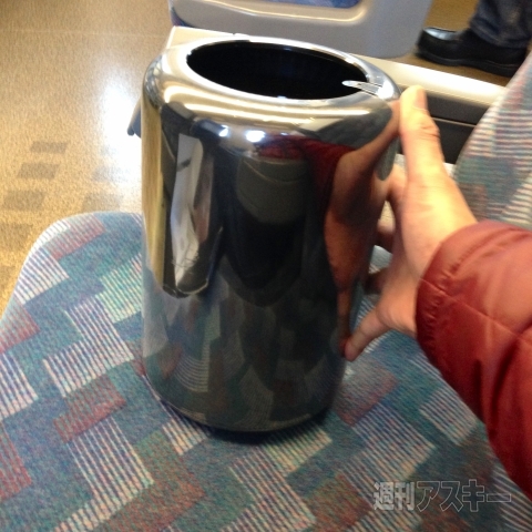 新Mac Pro開封の儀