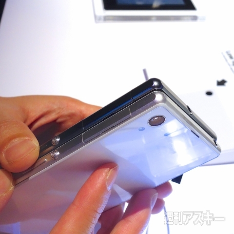 Xperia Z1S・Z1 Compactは日本仕様とココが違うのです：CES2014