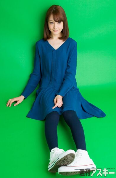 964号表紙の人・トリンドル玲奈