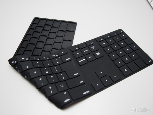 Apple純正のキーボードやマウスがブラックモデルに大変身！｜Mac 
