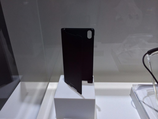 MWCタッチ＆トライ