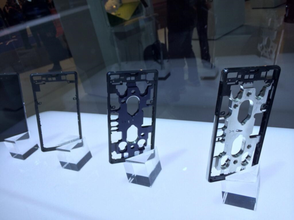 MWCタッチ＆トライ