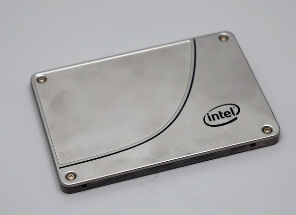 Intel SSD 730ファーストインプレッション