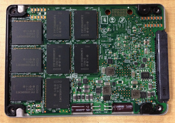 Intel SSD 730ファーストインプレッション