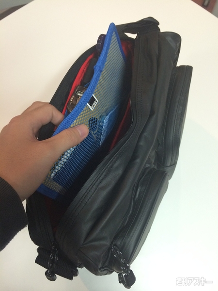 ショルダーバッグ