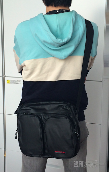 ショルダーバッグ