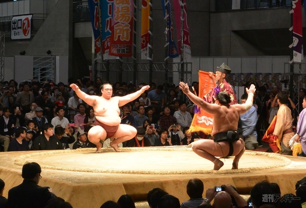 大相撲超会議場所