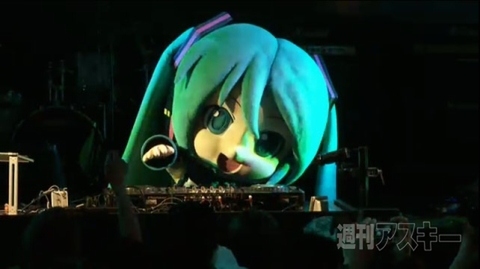 ミクナノー ライブやトークイベントなど満載！ “超ボーカロイド感謝祭”をタイムシフトで見直そう｜ニコニコ超会議3 - 週刊アスキー