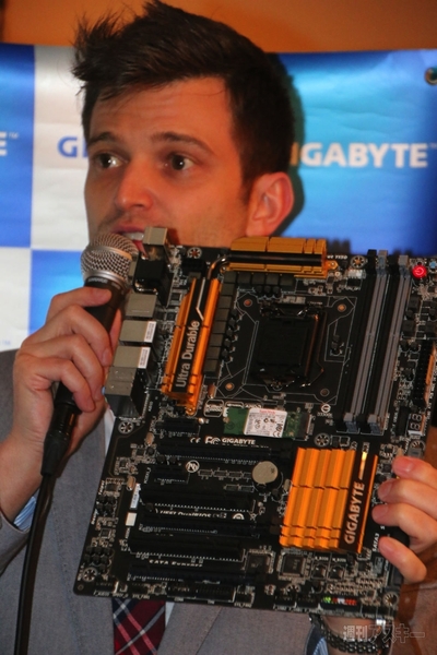 GIGABYTE
