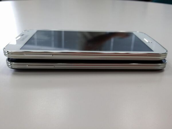 中国製GALAXY S5は外見ほぼ同じで中身がさらに凄かった
