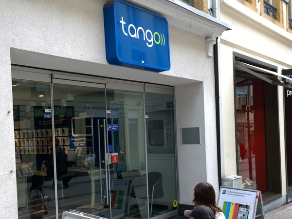 ルクセンブルグのモバイルショップ