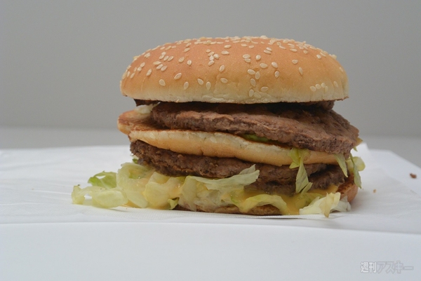 『メガマック』×『大勝軒 元祖つけ麺バーガー』