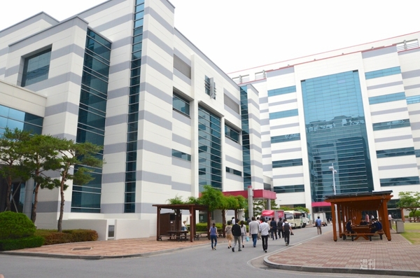 LG Display工場訪問