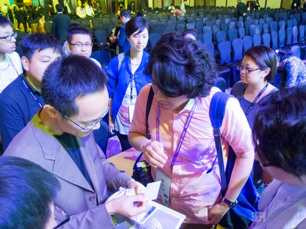 シャオミー MAE2014