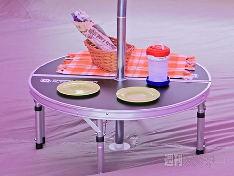 アウトドアちゃぶ台「UFOテーブル」