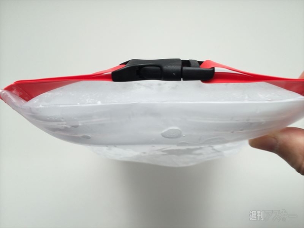 スマータブル防水ポーチ