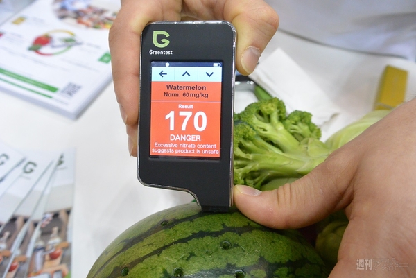 野菜や果物を3秒で計測する世界の最新健康グッズ