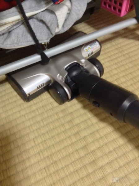 コードレスサイクロン掃除機FREED