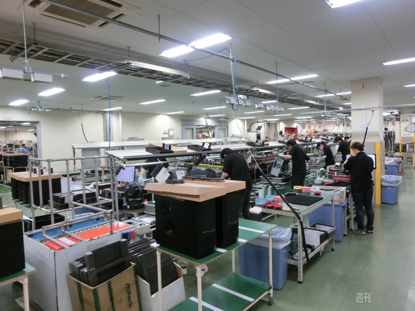 サードウェーブデジノスの拠点に潜入