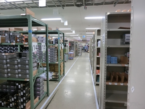 サードウェーブデジノスの拠点に潜入