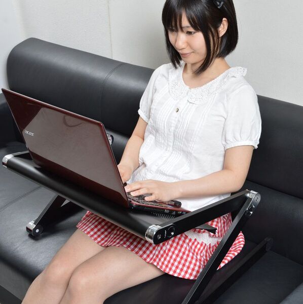 スーパー仰向けゴロ寝デスク