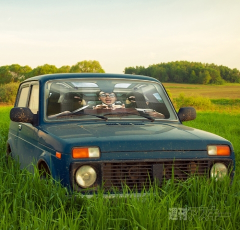 ドッキリ!なプリントのクルマ用サンシェード　RELAX SUN SHADE 70×130cm