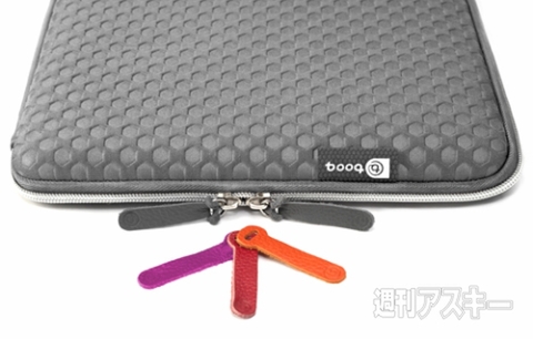 booq Taipan spacesuit