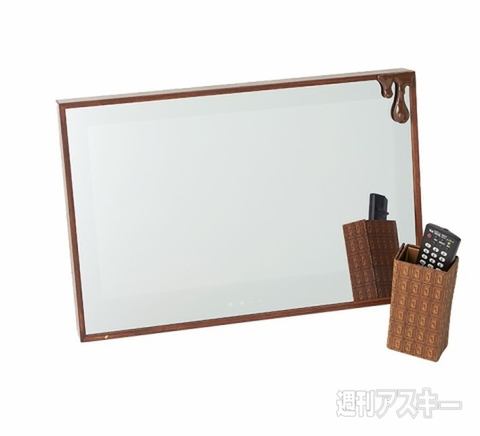 Q-pot. × SHARP コラボインテリアテレビ