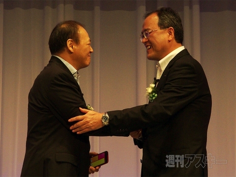 シャープ、HTC、ASUSの新端末は女性ユーザーに最適？