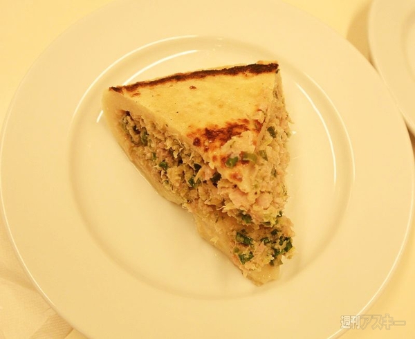 神楽坂飯店のジャンボ餃子