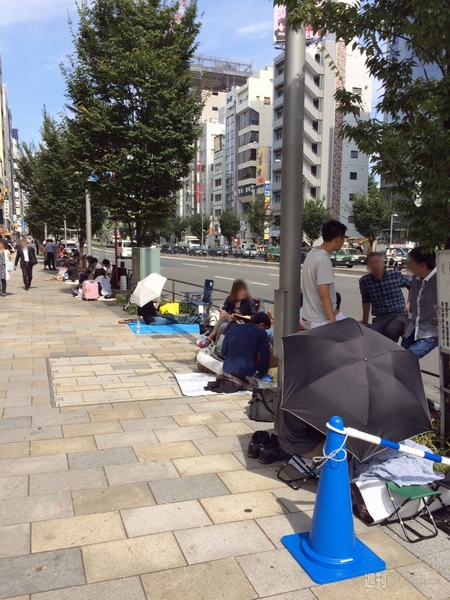 Apple Store表参道行列