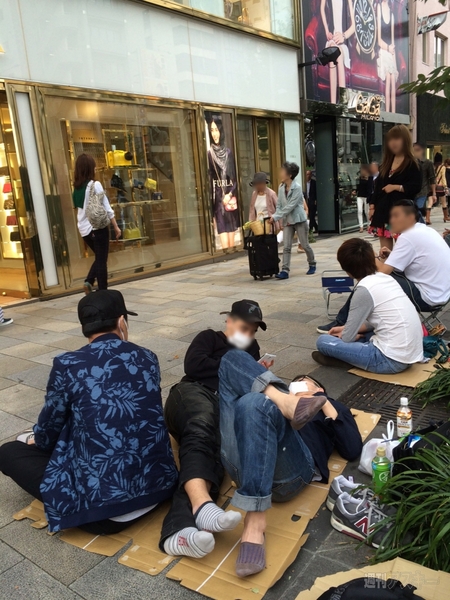 Apple Store表参道行列