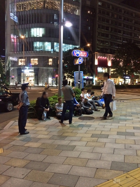 Apple Store表参道行列