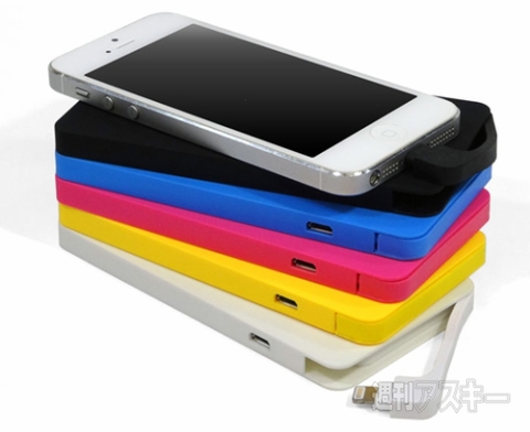 クラス最薄8mm Lightning内蔵バッテリー AiONE Slim 4000