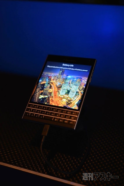 『BlackBerry Passport』