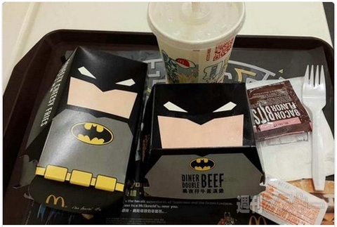 日本でもぜひ！香港限定『バットマンハンバーガー』がスゴい ほか。見出しで楽しむネタ7本