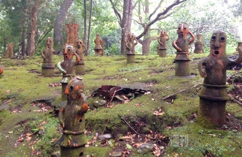 神戸市の地下通路に「人の痛いところをつく」美少女ポスター出現 ほか。見出しで楽しむネタ7本