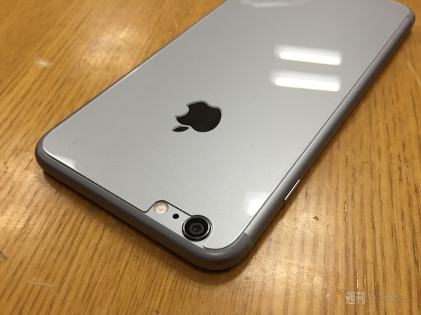 Dラインを隠すガラスプロテクター