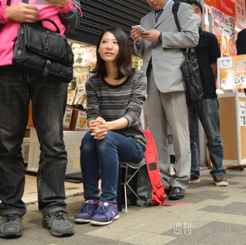 どこでも座れるリュック