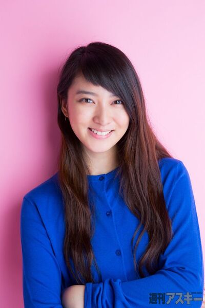 1002号表紙の人・武井咲