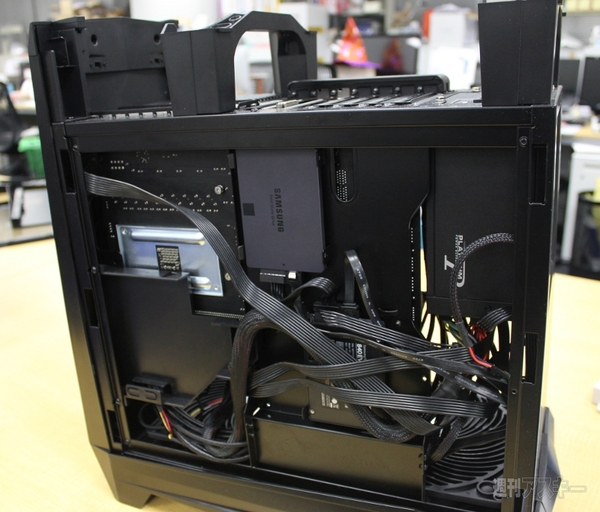 ジサトラプレゼンツ自作PC