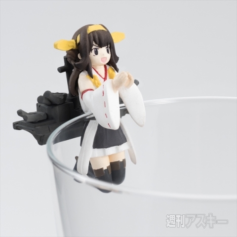 艦娘たちがコップのフチ子とコラボ