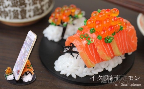 お腹が減るスマホスタンド