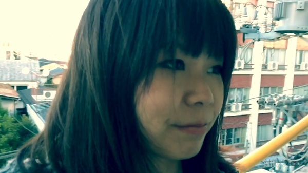 ドーナツ・セルフィー動画